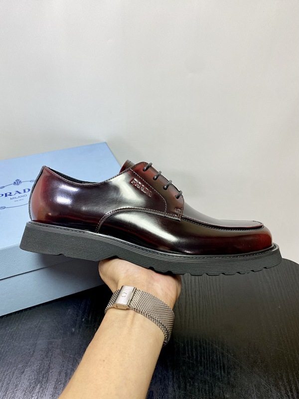 PRADA SHOES (526)