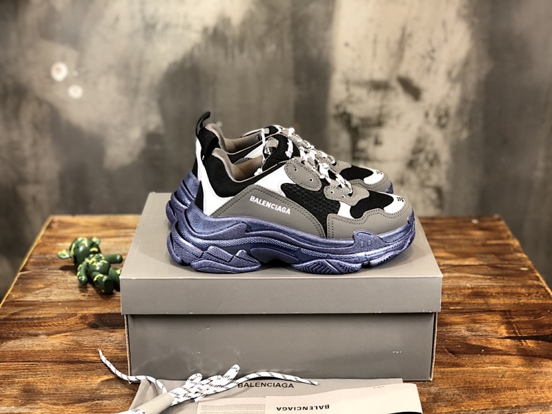 BALENCIAGA SNEAKERS (753)