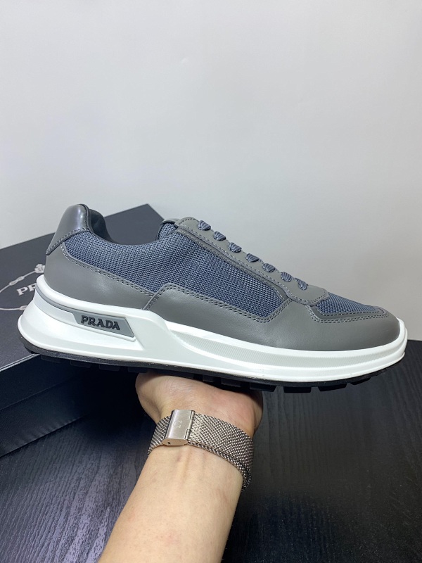 PRADA SHOES (451)