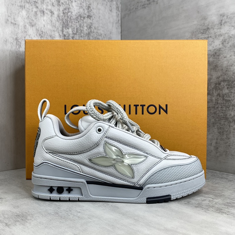 LOUIS VUITTON SNEAKERS (500)