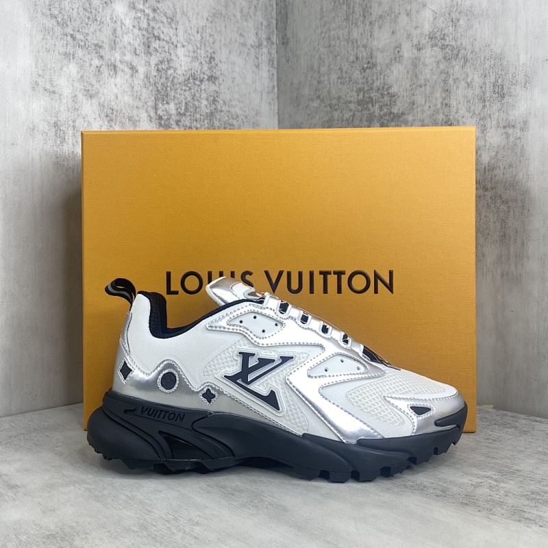LOUIS VUITTON SHOES (687)