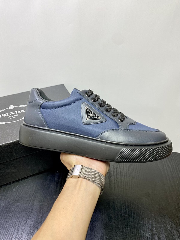 PRADA SHOES (397)
