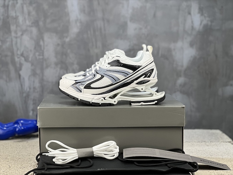 BALENCIAGA SNEAKERS (107)