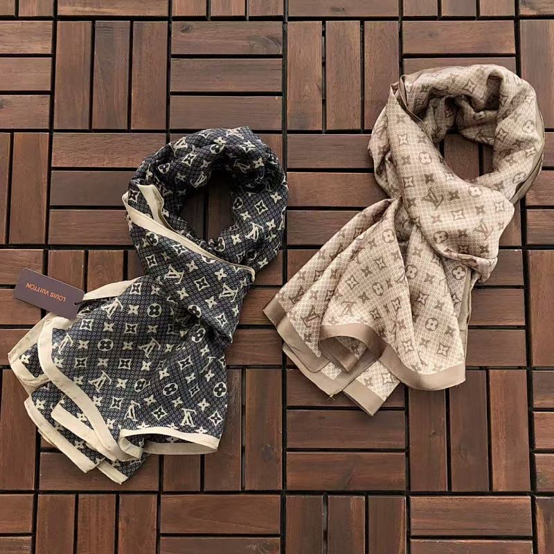 LOUIS VUITTON SCARVES (6)
