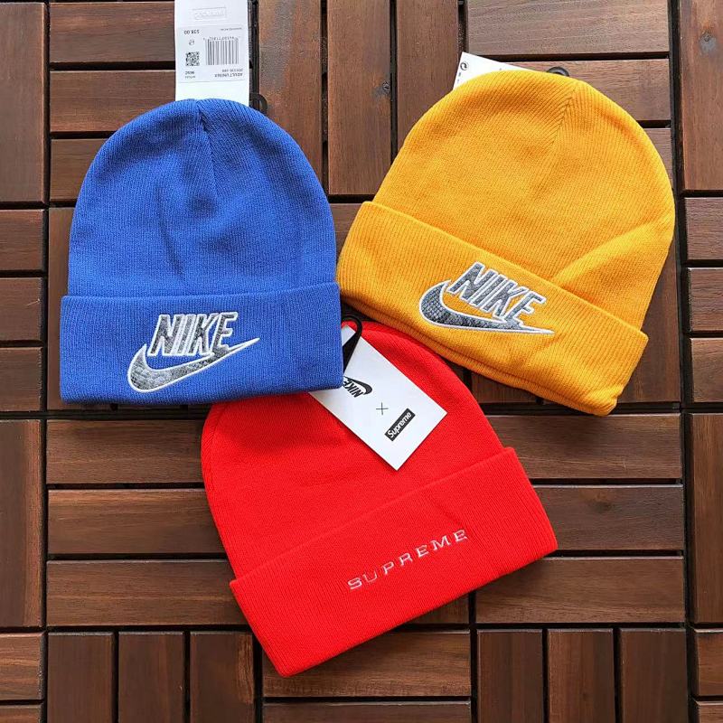 NIKE CAPS (15)