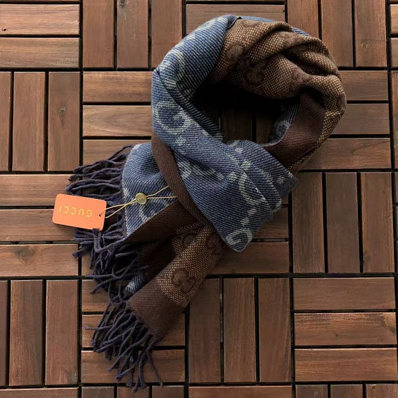 GUCCI SCARVES (15)