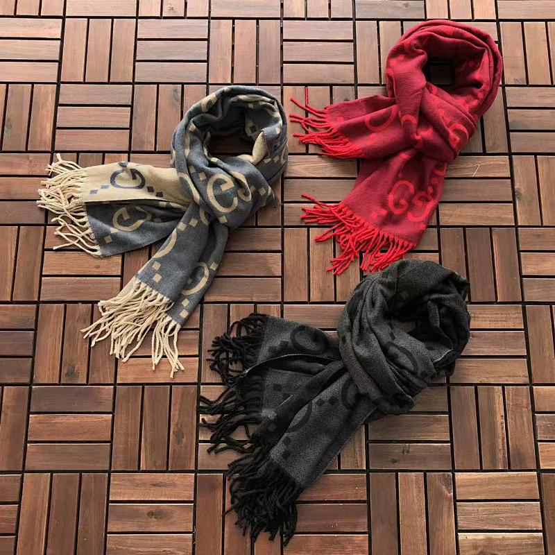 GUCCI SCARVES (21)