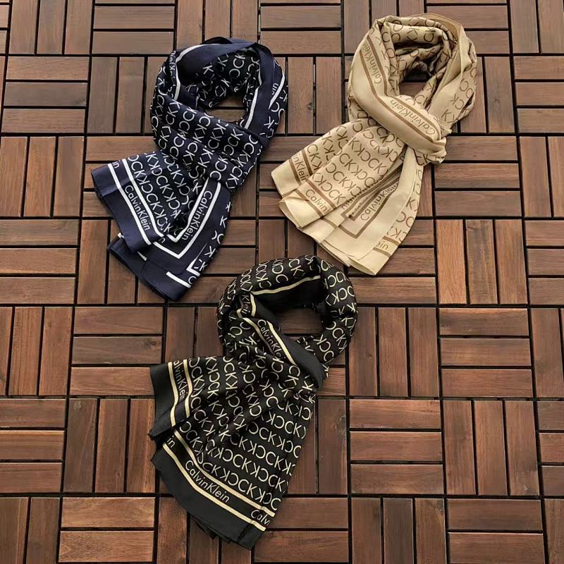 CALVIN KLEIN SCARVES