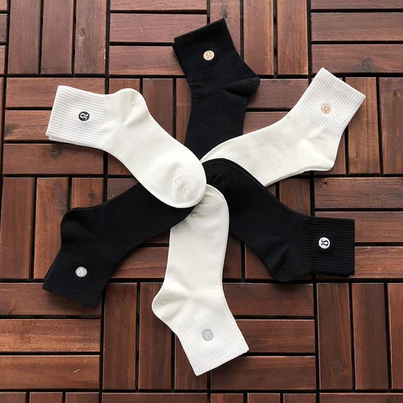 LULULEMON TSHIRTS (139)