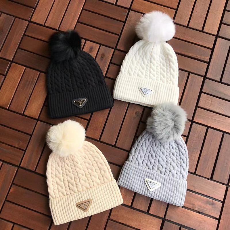 PRADA CAPS (17)