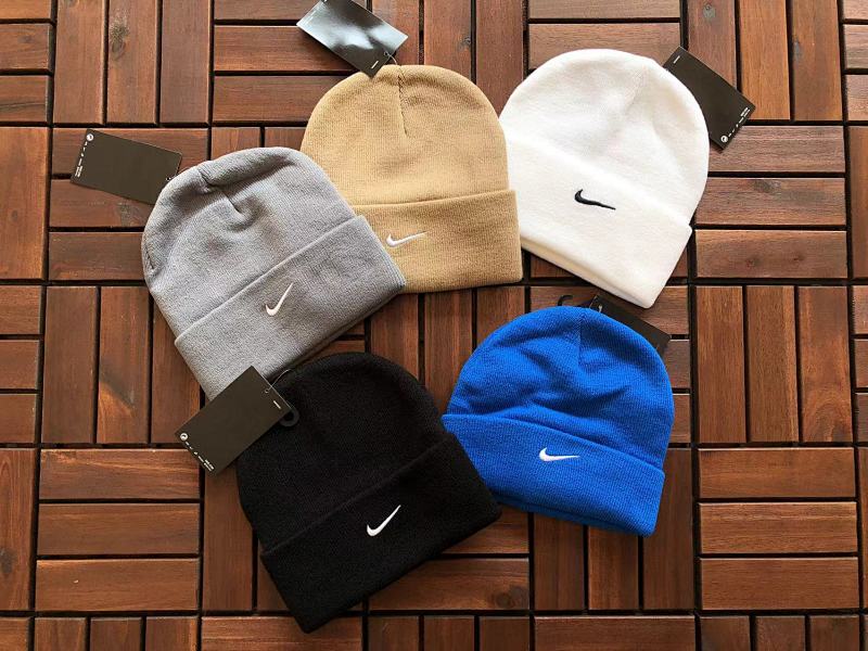 NIKE CAPS (13)