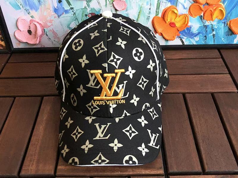 LOUIS VUITTON TSHIRTS (426)