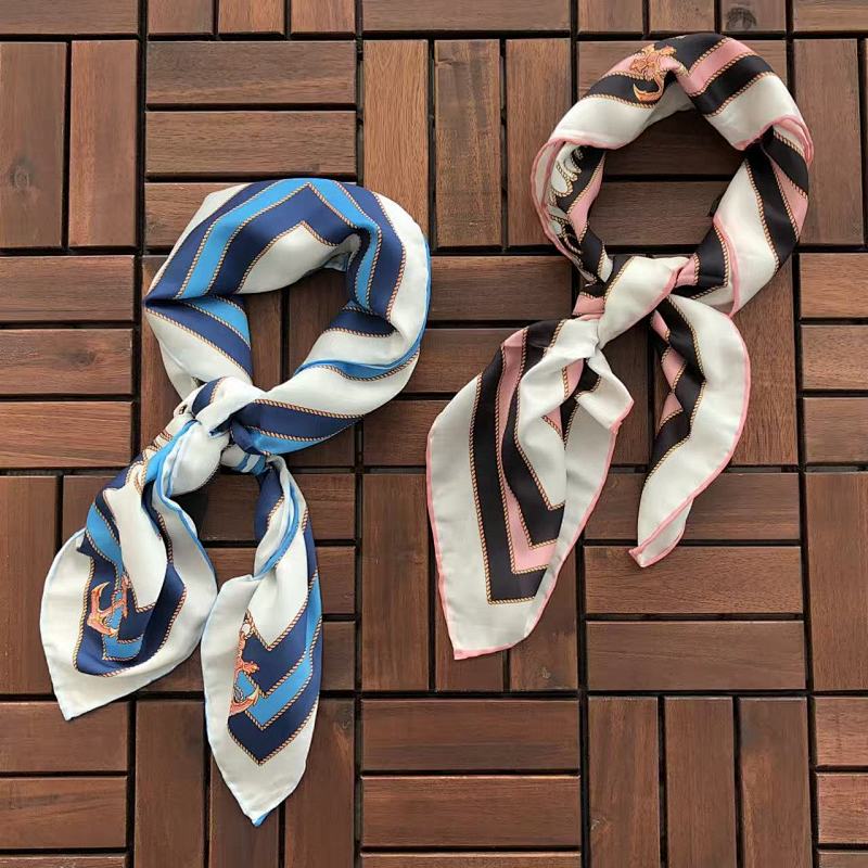 LOUIS VUITTON SCARVES (7)