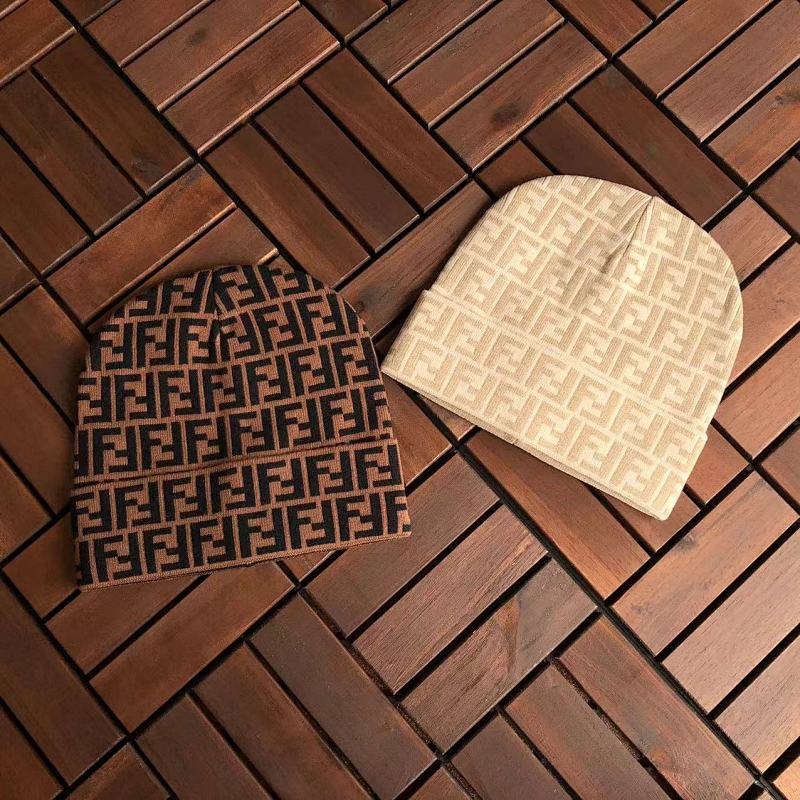 FENDI CAPS (3)