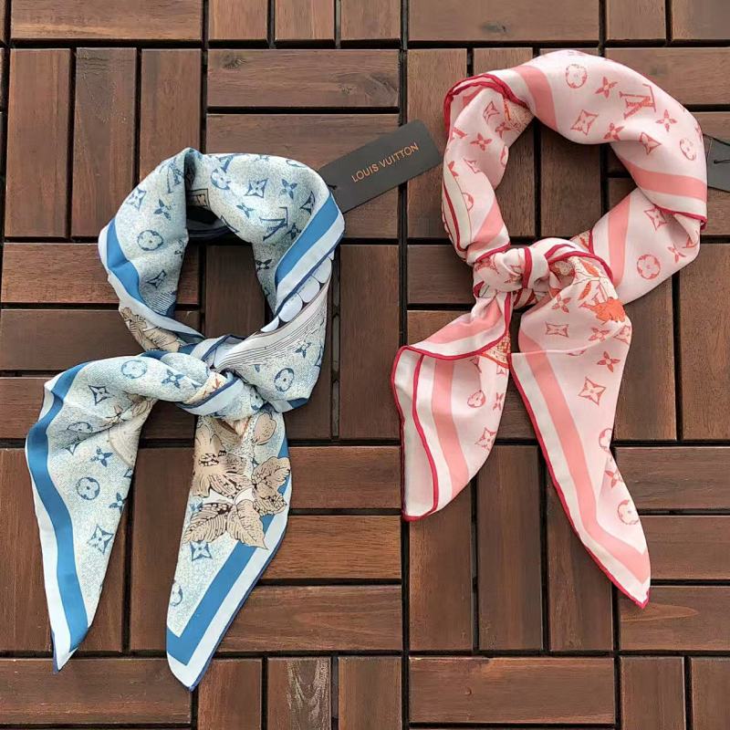 LOUIS VUITTON SCARVES (4)