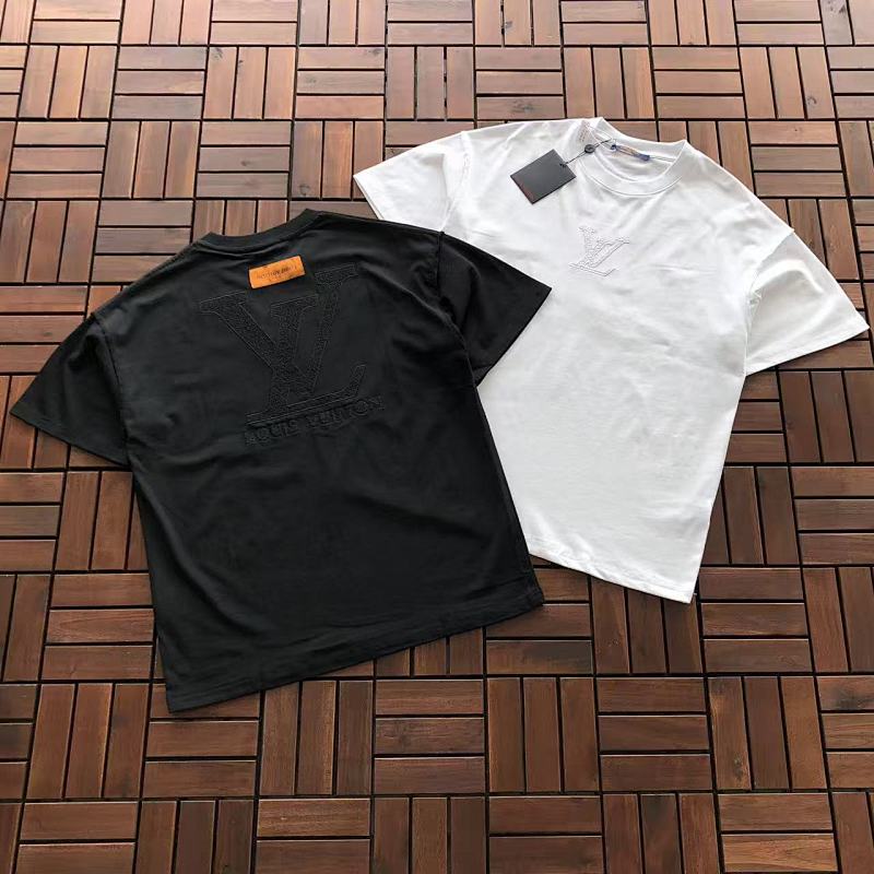 LOUIS VUITTON TSHIRTS (401)