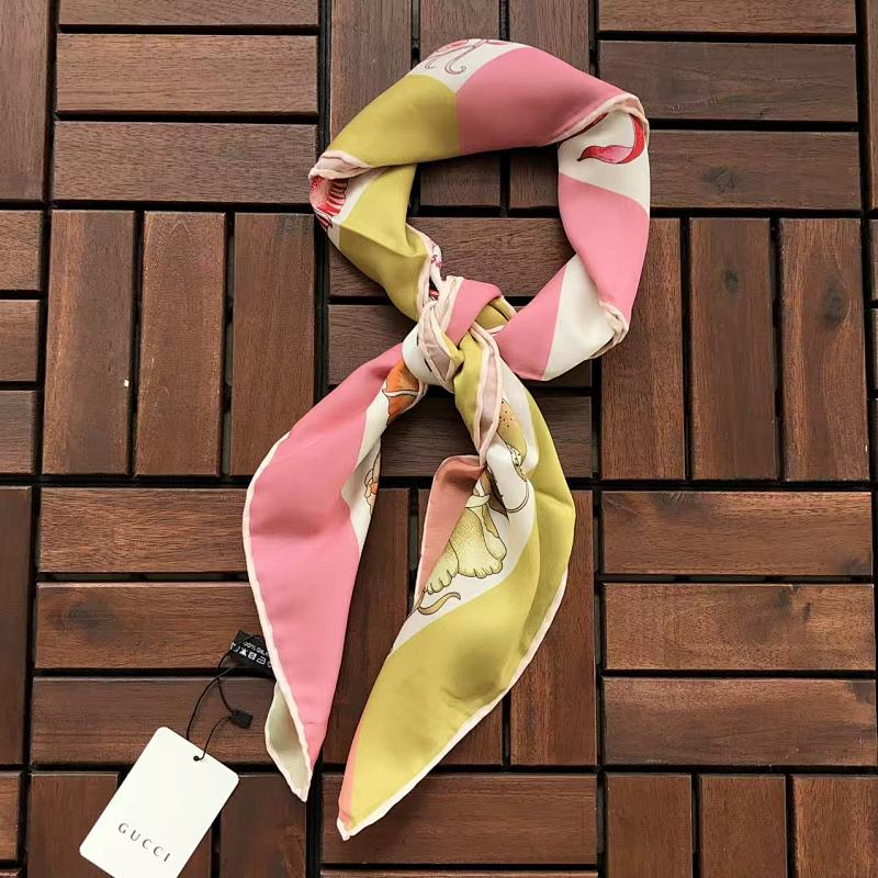 GUCCI SCARVES (6)