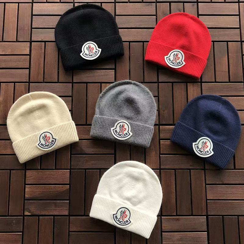 MONCLER CAPS (12)
