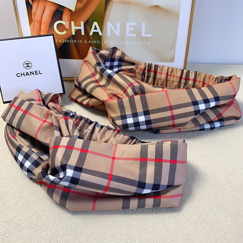 BURBERRY TSHIRTS (136)