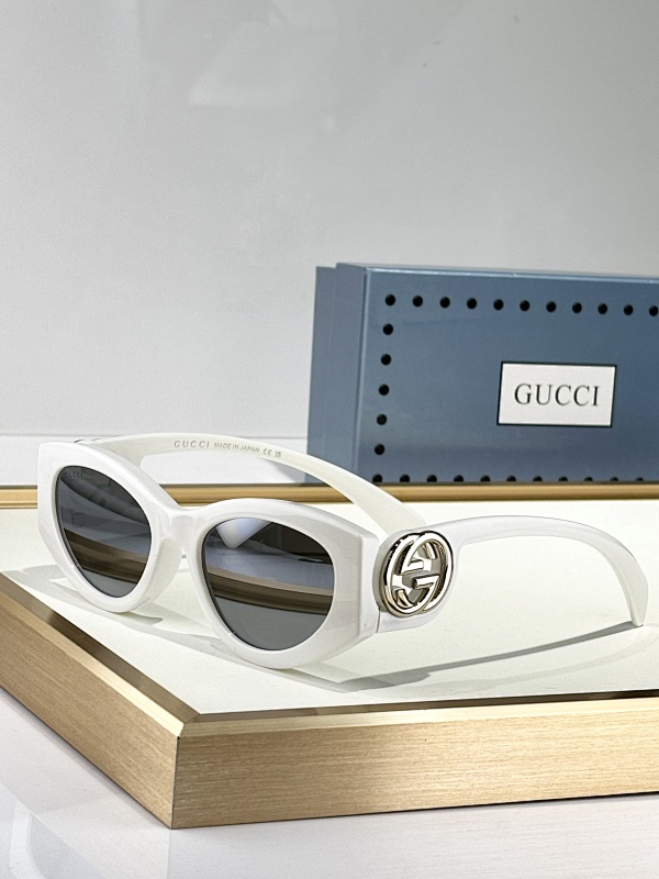 GUCCI SUNGLASSES (2)