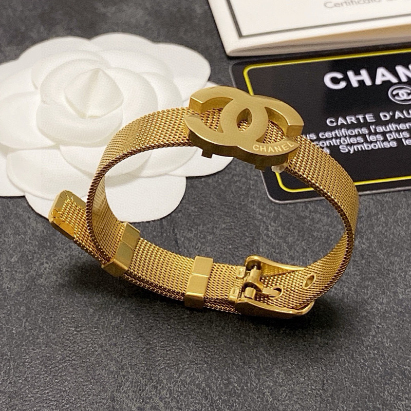 CHANEL TSHIRTS (86)
