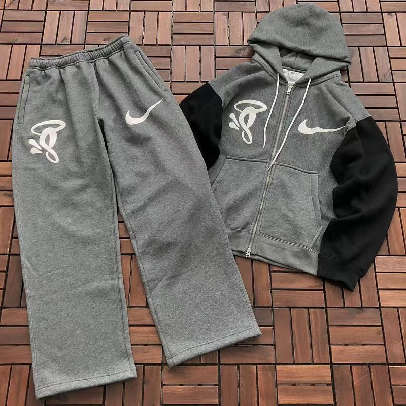 SYNA WORLD HOODIES