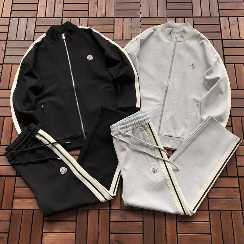 MONCLER SWEATERS (3)