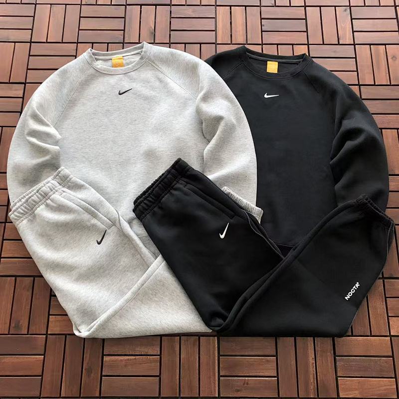 NIKE SWEATERS (28)