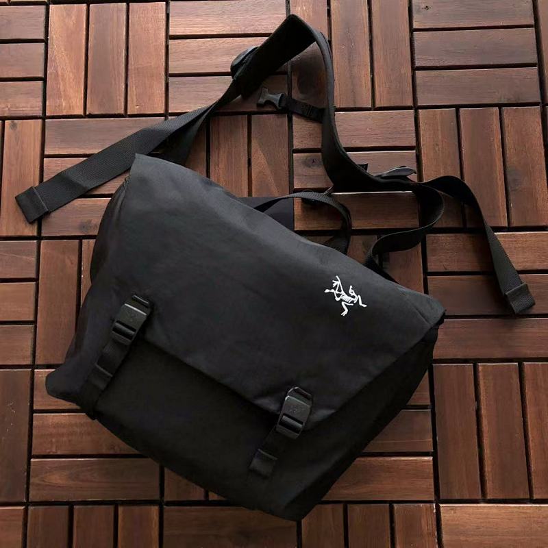 ARCTERYX BAGS (4)