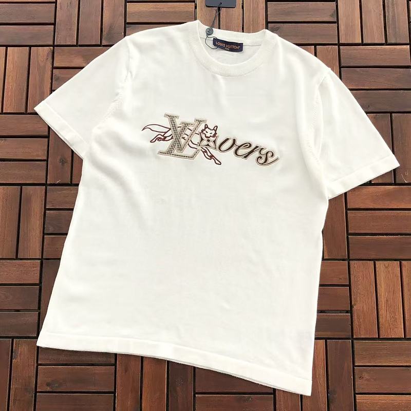 LOUIS VUITTON SWEATERS (5)