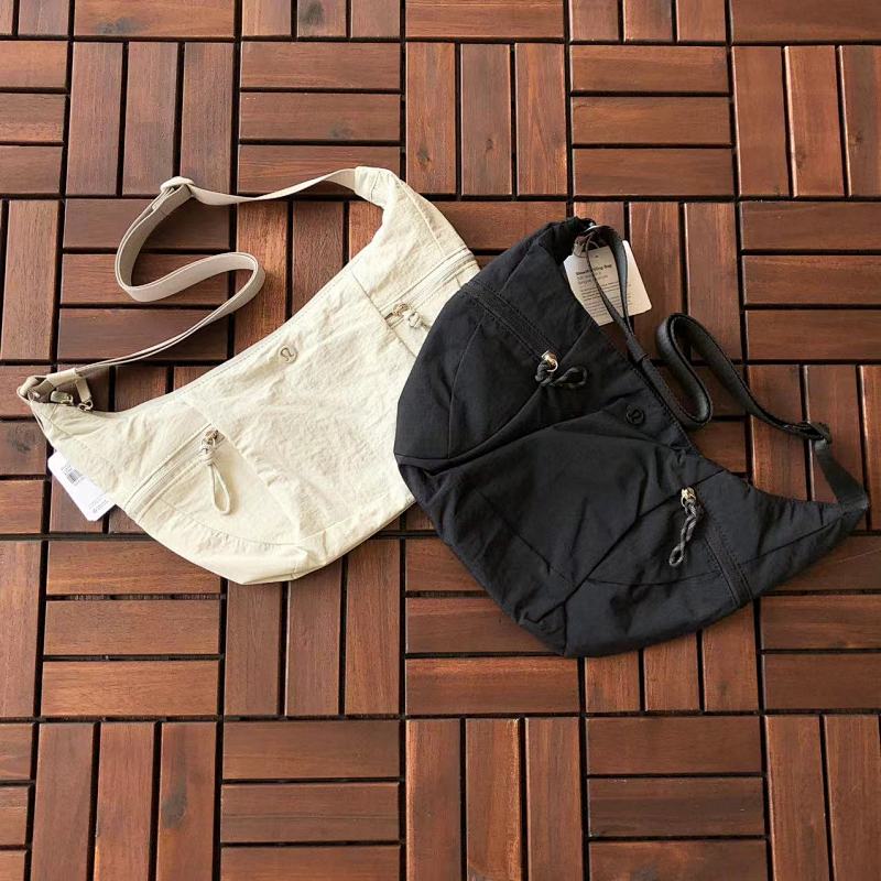 LULULEMON BAGS (6)