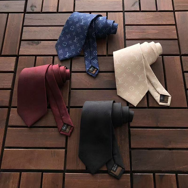 LOUIS VUITTON TSHIRTS (505)