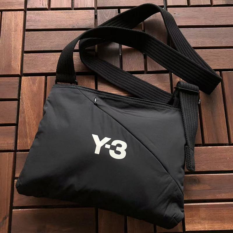 ADIDAS TSHIRTS (389)