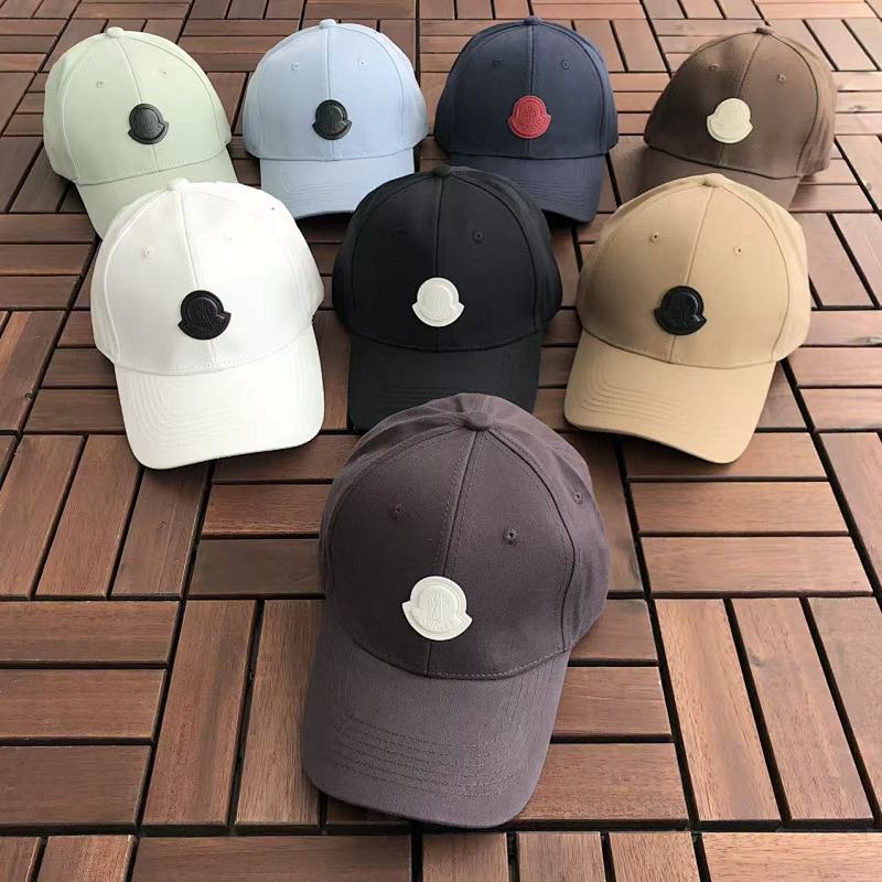 MONCLER CAPS (4)
