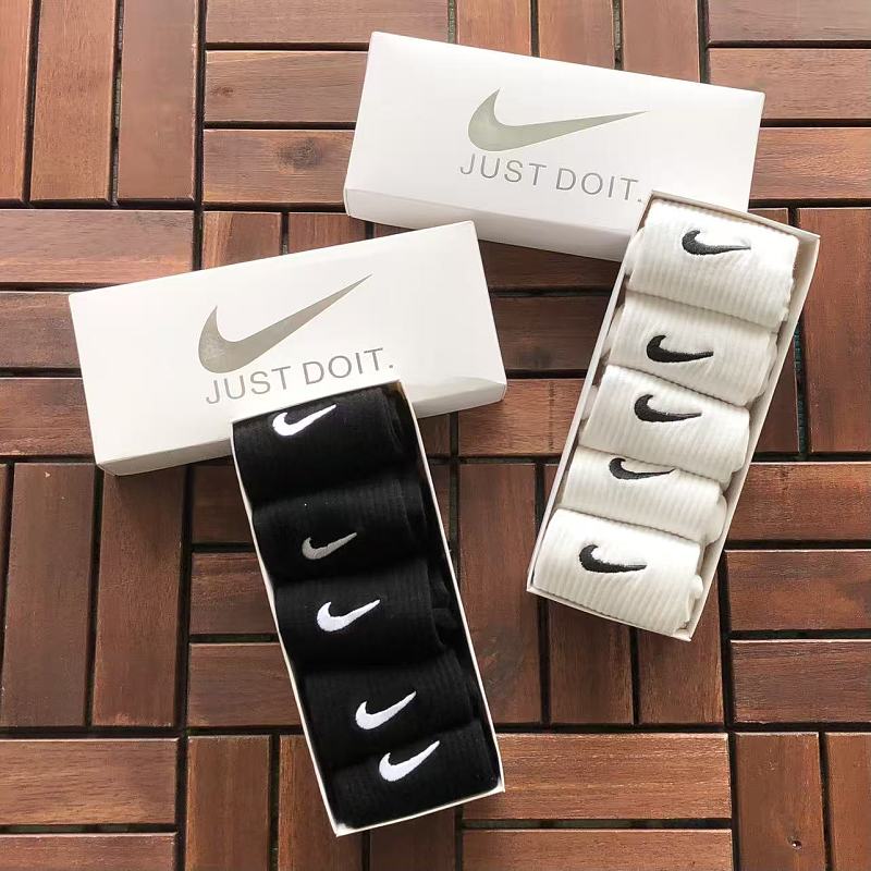 NIKE TSHIRTS (5)