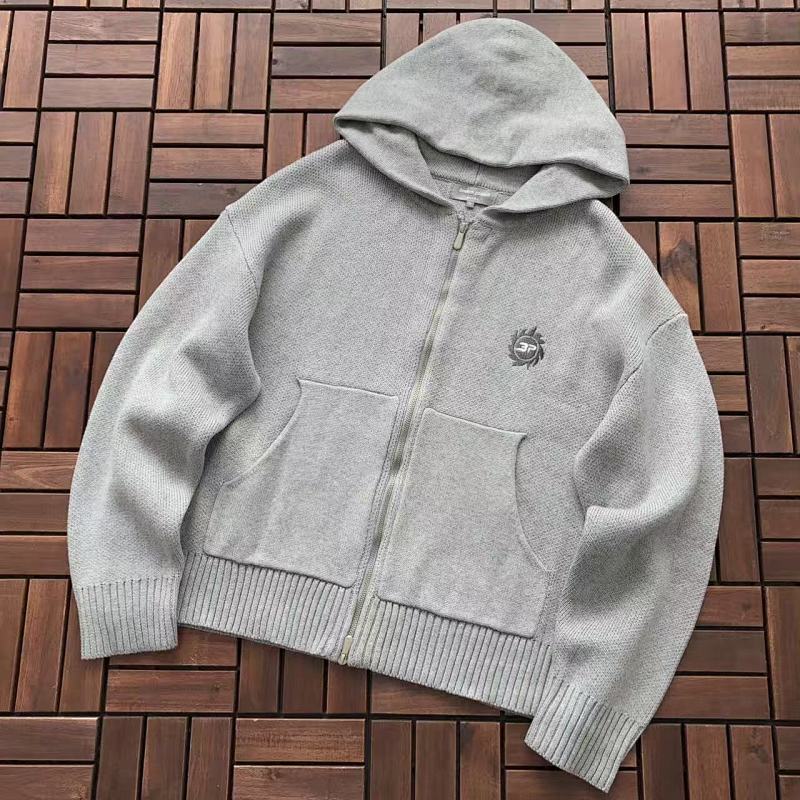 BROKEN PLANET SWEATERS (2)
