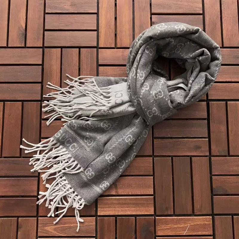 GUCCI SCARVES (19)