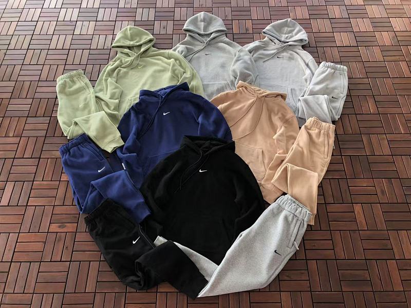 NIKE HOODIES (50)