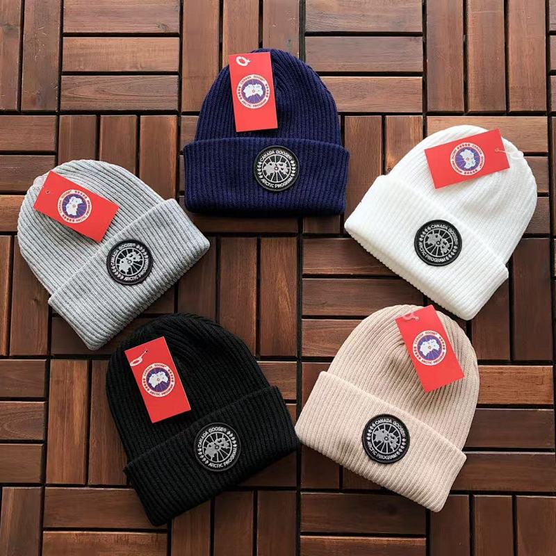 CANADA GOOSE CAPS (10)