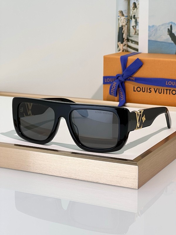 LOUIS VUITTON SUNGLASSES