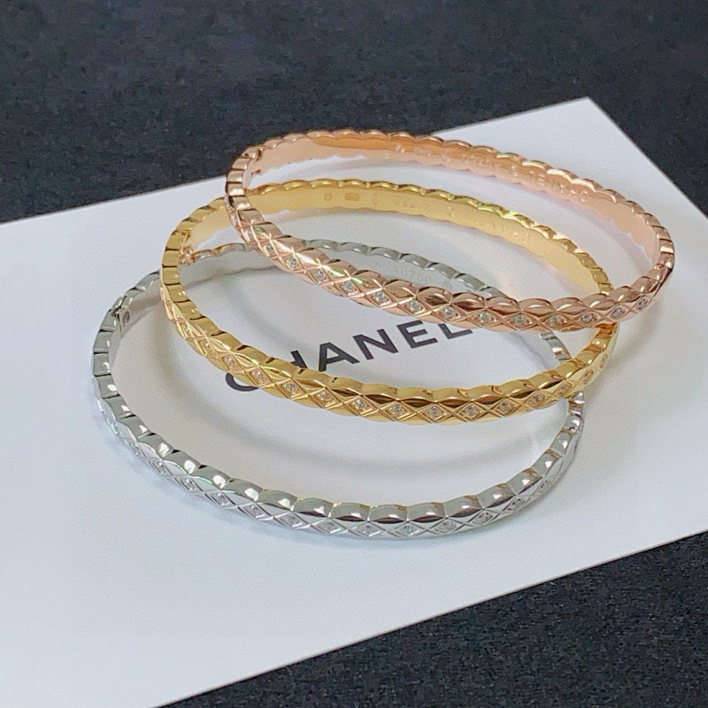 CHANEL TSHIRTS (159)