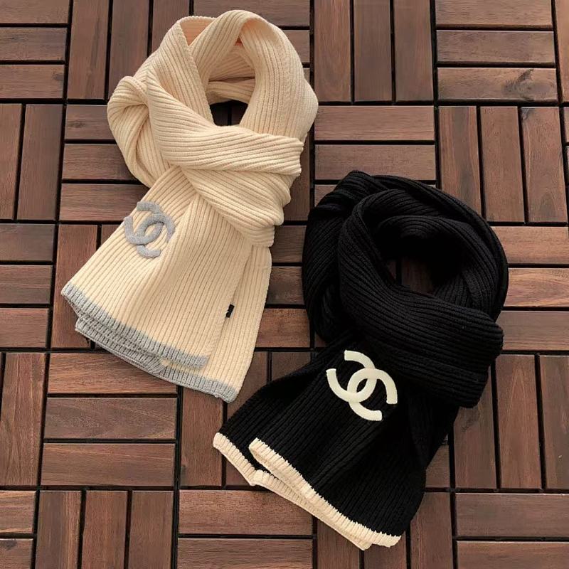 CHANEL SCARVES (40)