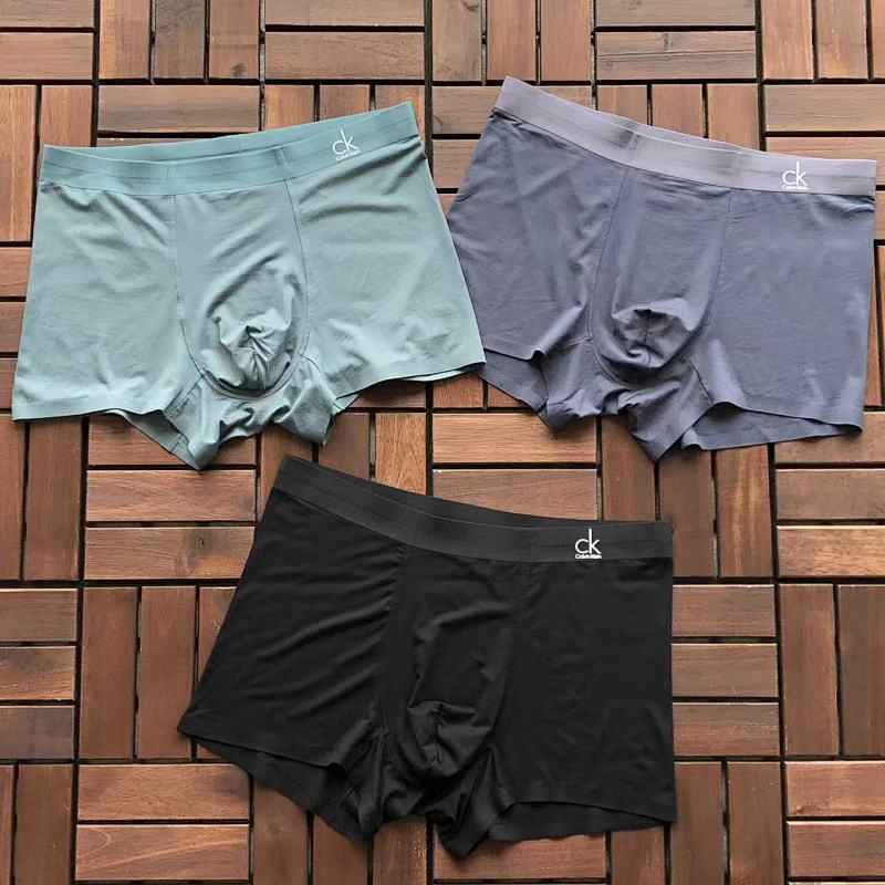 CALVIN KLEIN TSHIRTS (19)