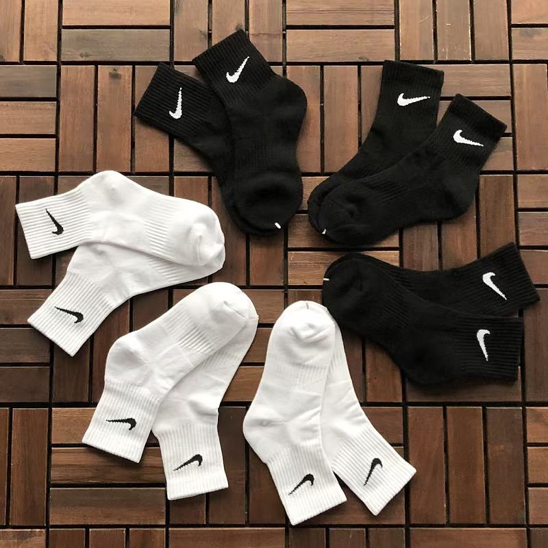 NIKE TSHIRTS (107)