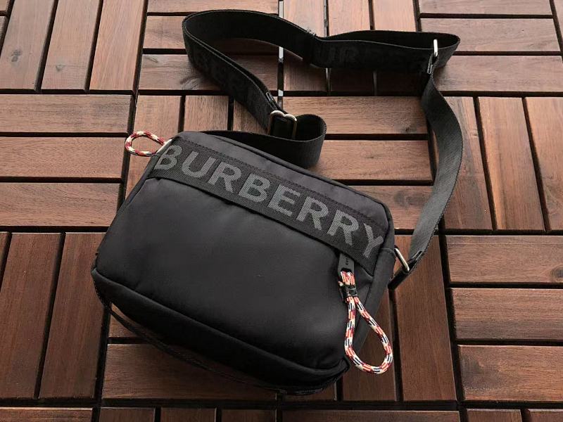 BURBERRY TSHIRTS (610)