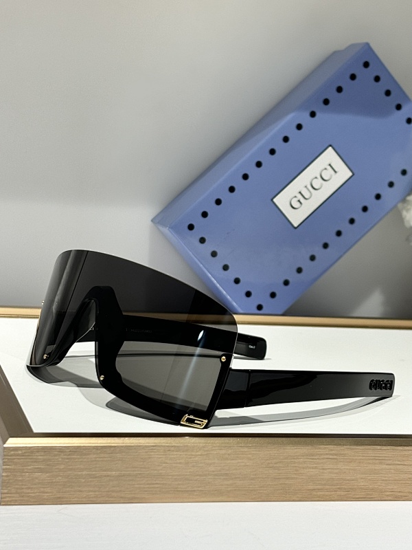 GUCCI SUNGLASSES (21)