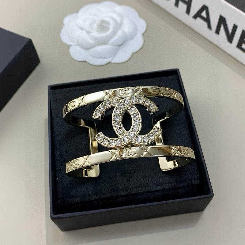 CHANEL TSHIRTS (169)