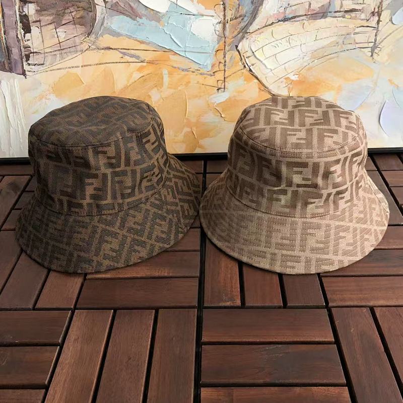 FENDI CAPS (2)