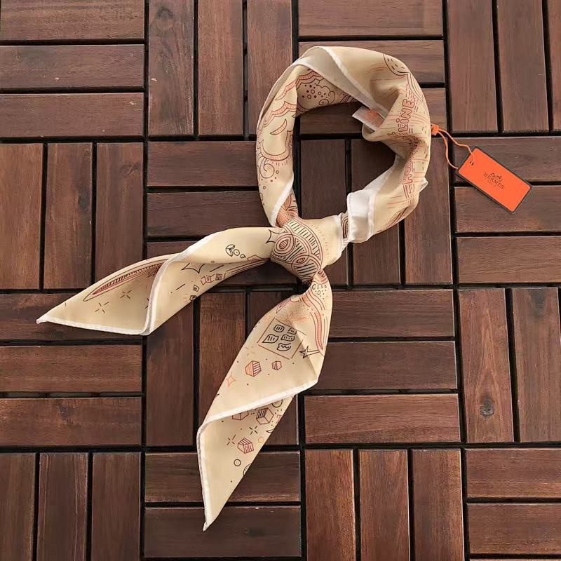 HERMES SCARVES (4)