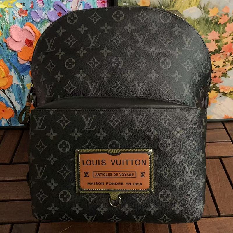 LOUIS VUITTON TSHIRTS (335)